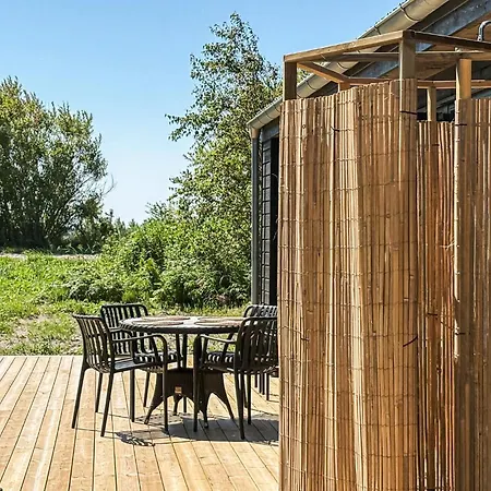 3 Bedroom Beautiful In Prázdninový dům *