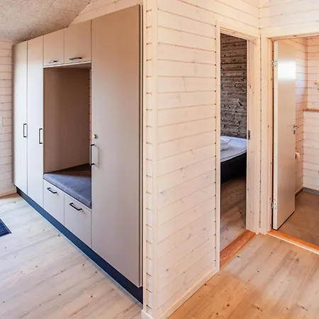 3 Bedroom Beautiful In Prázdninový dům *