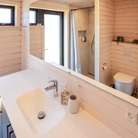 3 Bedroom Beautiful In Feriehus Fjerritslev